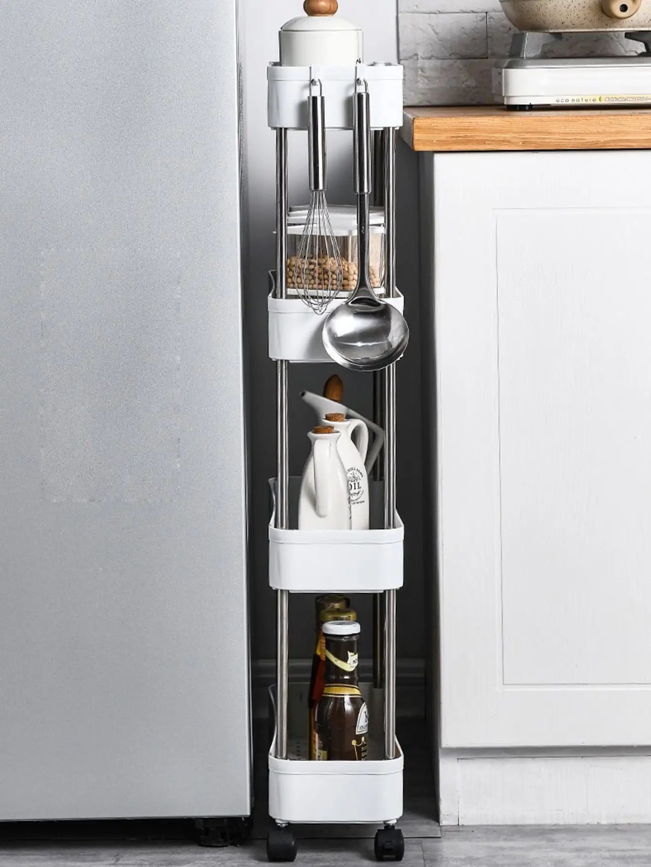 Chariot utilitaire roulant à 3/4 niveaux